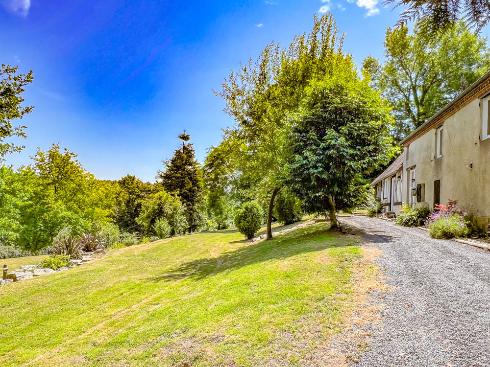 Une petite maison normande au bon DPE et à la splendide vue.