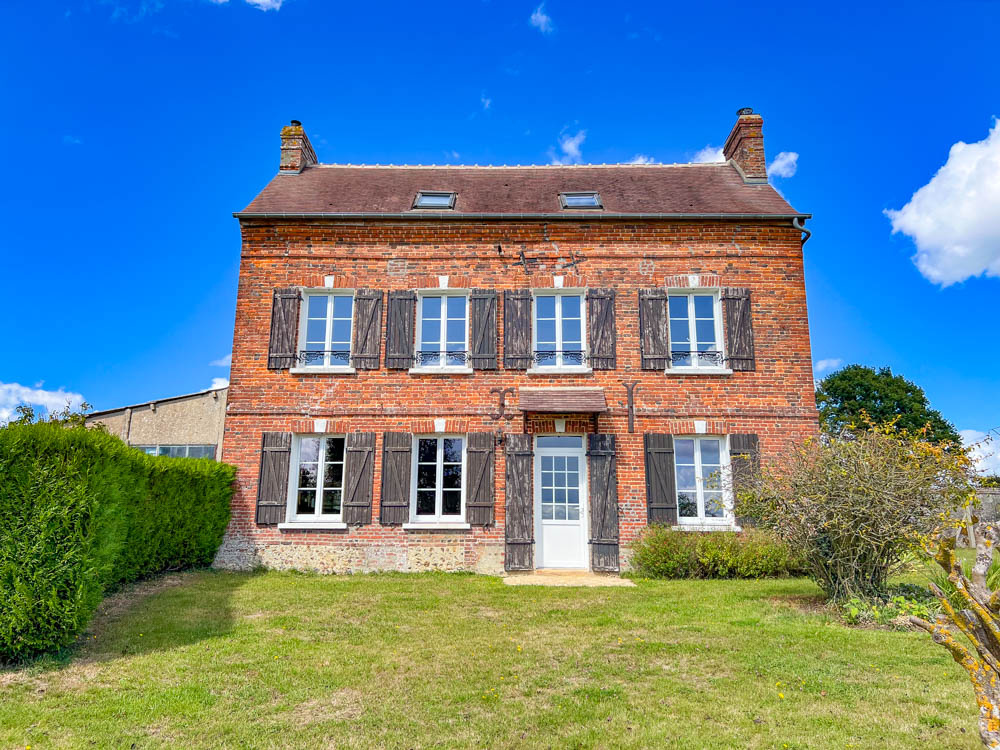 Ue maison de maître avec vue sur le Pays d’Auge