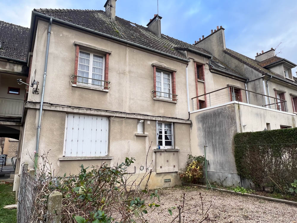 Une maison en ville